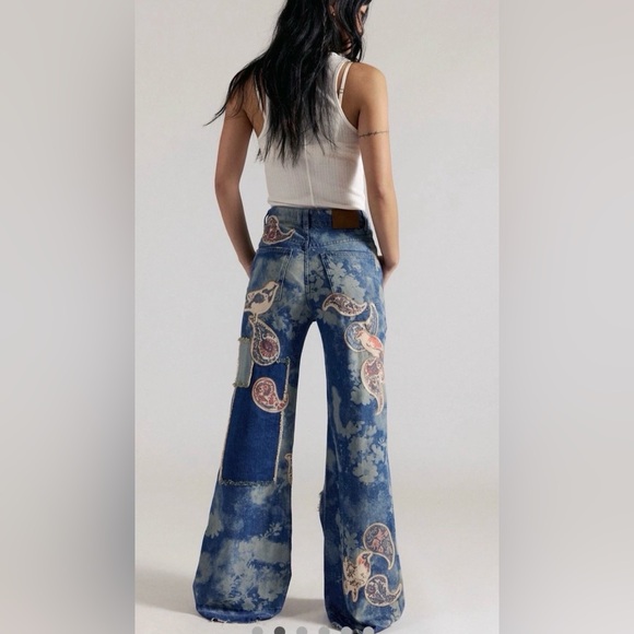 Free People Flying High Patched Jeans We The Free Embroidered Birds Print Blue - Picture 3 of 7